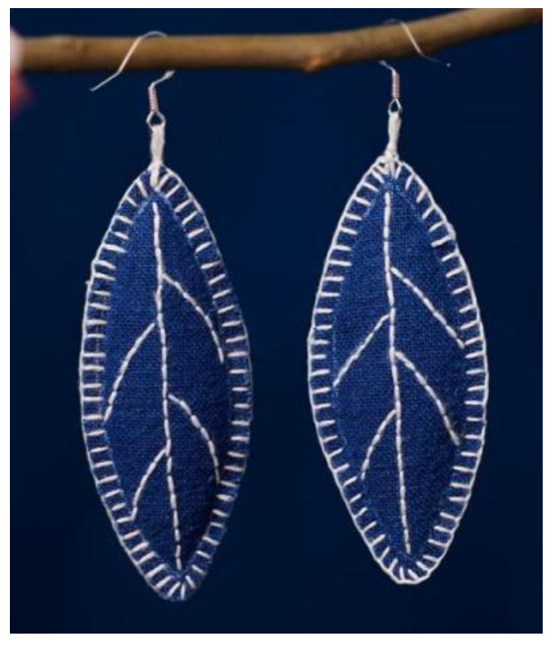 Feuilles Indigo
